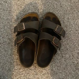 birkenstock arizona’s size 36